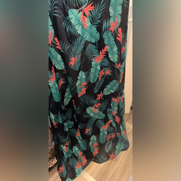 Juniors Bathing Suit & Cover Up Set (Large) - Picture 7 of 7